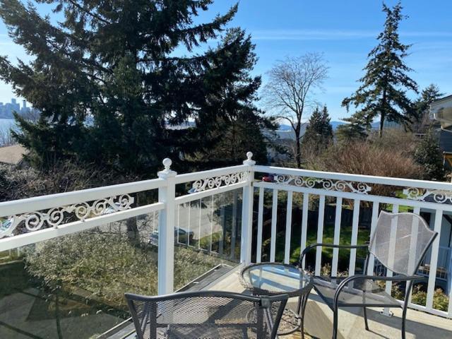 Ocean Breeze Executive Bed And Breakfast North Vancouver Ngoại thất bức ảnh
